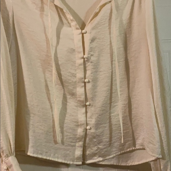 Off white blouse - Picture 3 of 3